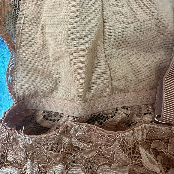 HAH Comin' in HAHT Lace Bodysuit in Brown Sugar - Picture 8 of 10